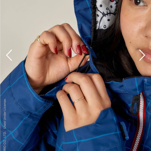 686 Hello Kitty Patterned Jacket - Picture 8 of 12